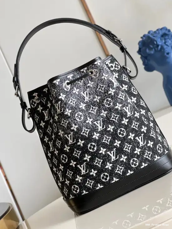 AAA Pruses Bags PETIT LOUIS VUITTON NOÉ 0518